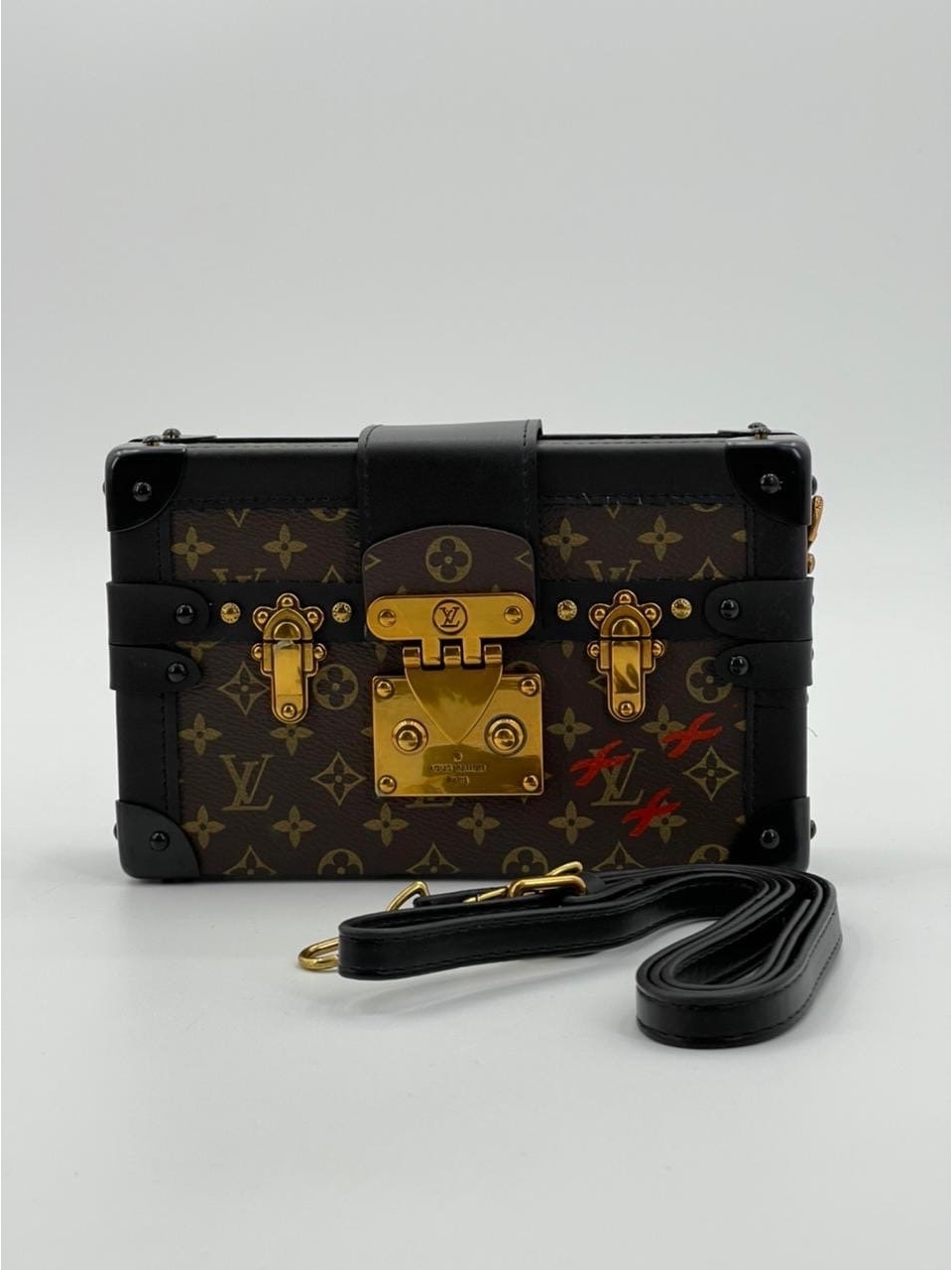 Клатч Louis Vuitton